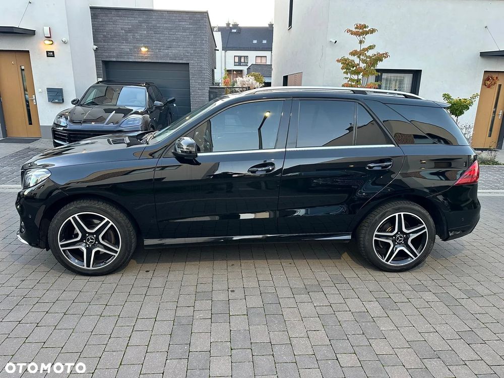 Mercedes-Benz GLE 250 d 4-Matic - 3