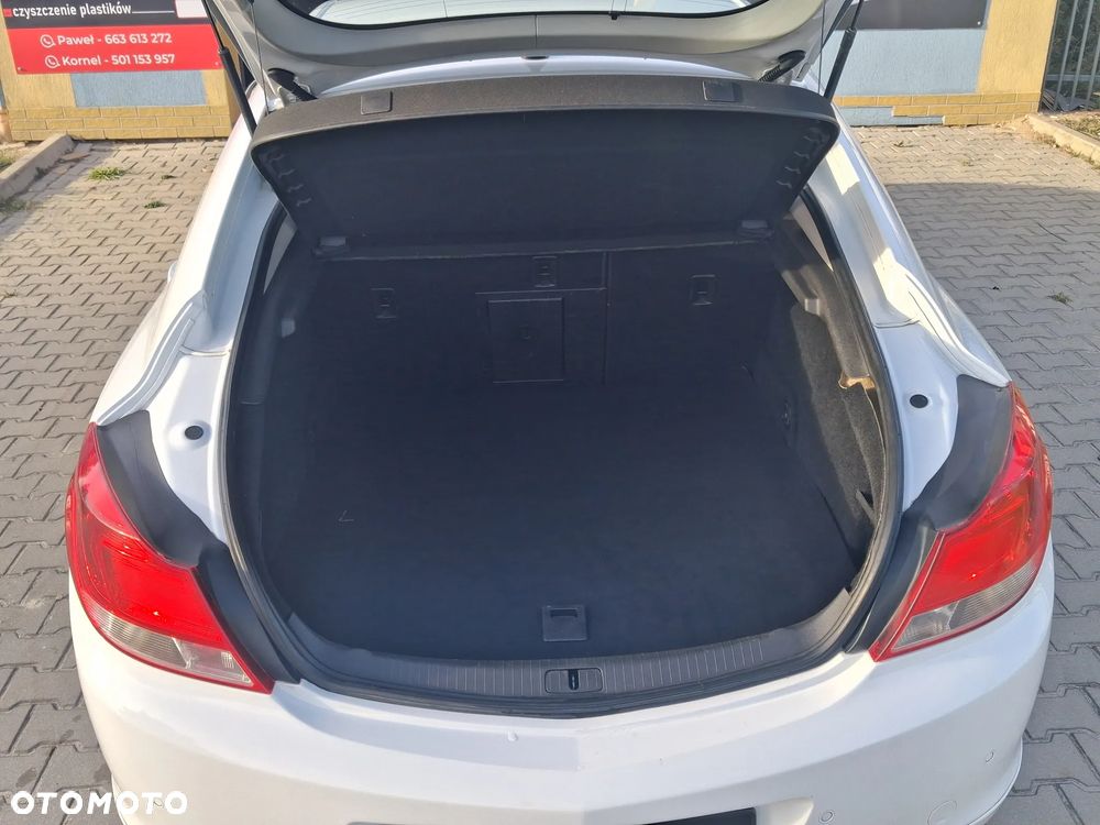 Opel Insignia 2.0 Turbo 4x4 Cosmo - 36