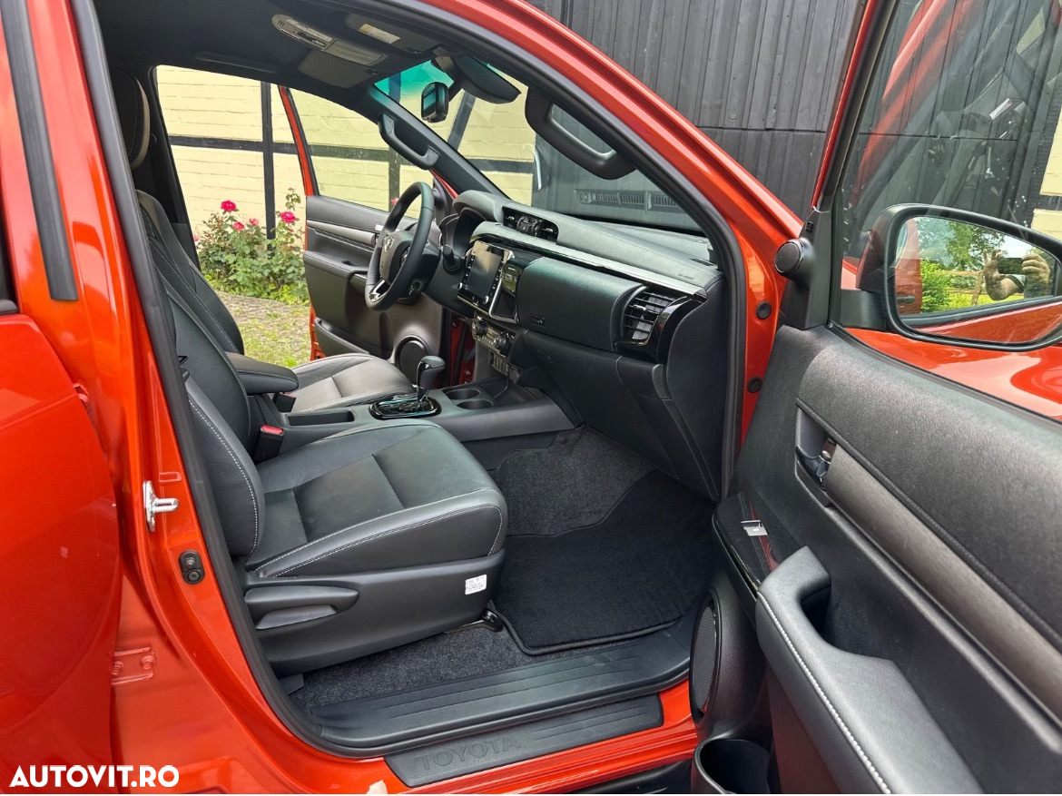 Toyota Hilux 2.8D 204CP 4x4 Double Cab AT Invincible - 10
