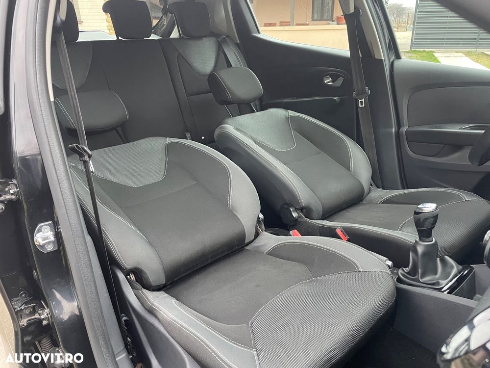 Renault Clio - 18