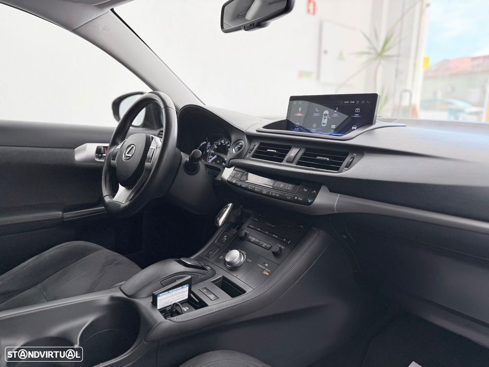 Lexus CT 200h 09 P.Dynamic - 30