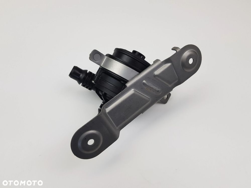 Dodatkowa Pompa Pompka wody BMW G20 G30 X3 G01 2.0i 8651287 - 5