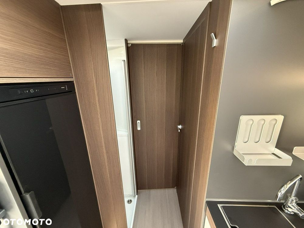 Adria Adria Coral 670 DC Supreme 180KM AUTOMAT FV23% WCC - 17