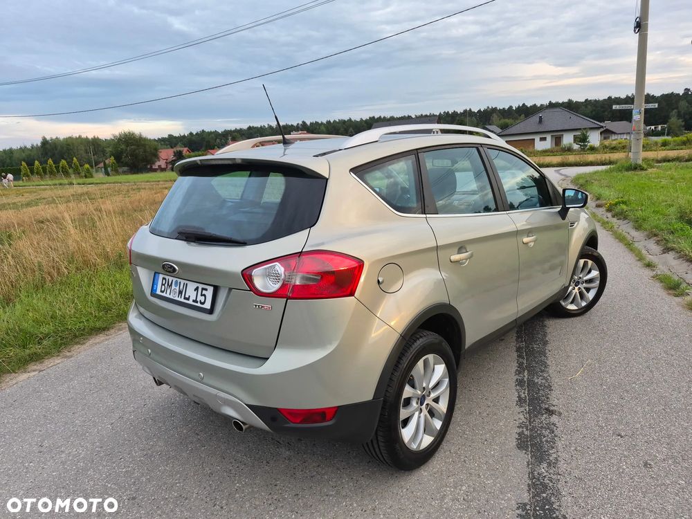 Ford Kuga 2.0 TDCi 2x4 Titanium - 6