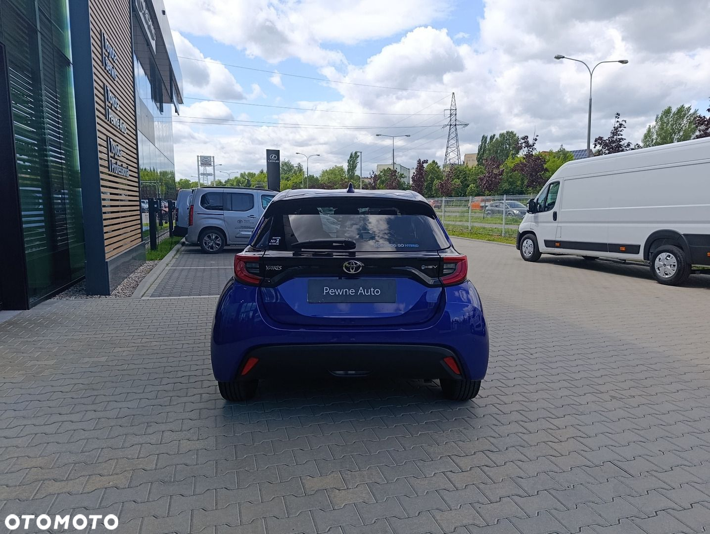 Toyota Yaris - 12