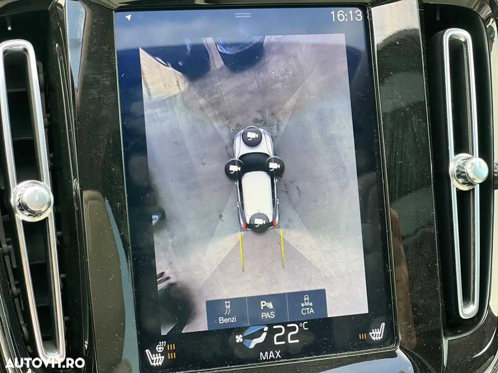 Volvo XC 40 T5 AWD Momentum Pro - 28