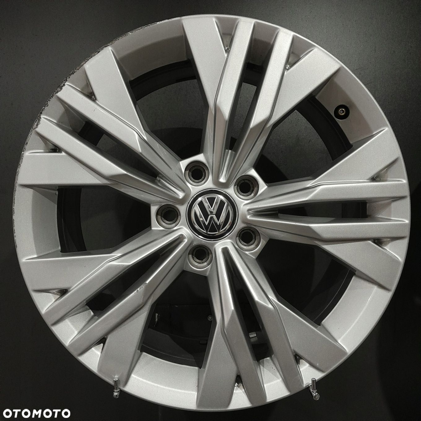 Felgi 17 5x112 VW Volkswagen Passat B8 Alltrack, Arteon F503202-4 - 3