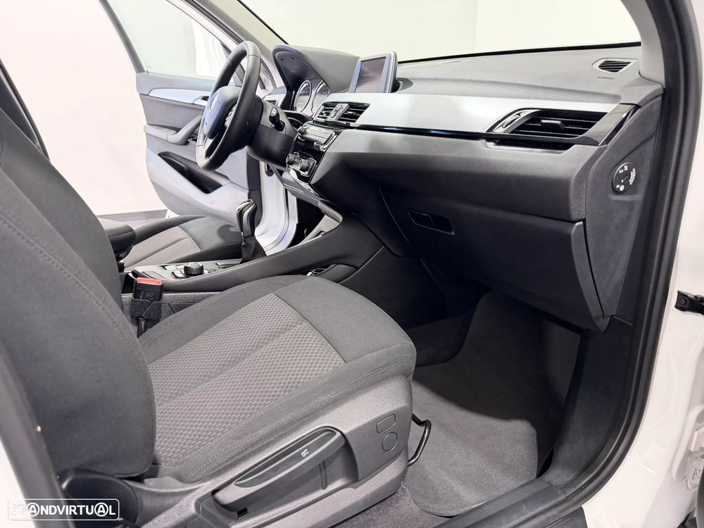 BMW X1 16 d sDrive Advantage - 38
