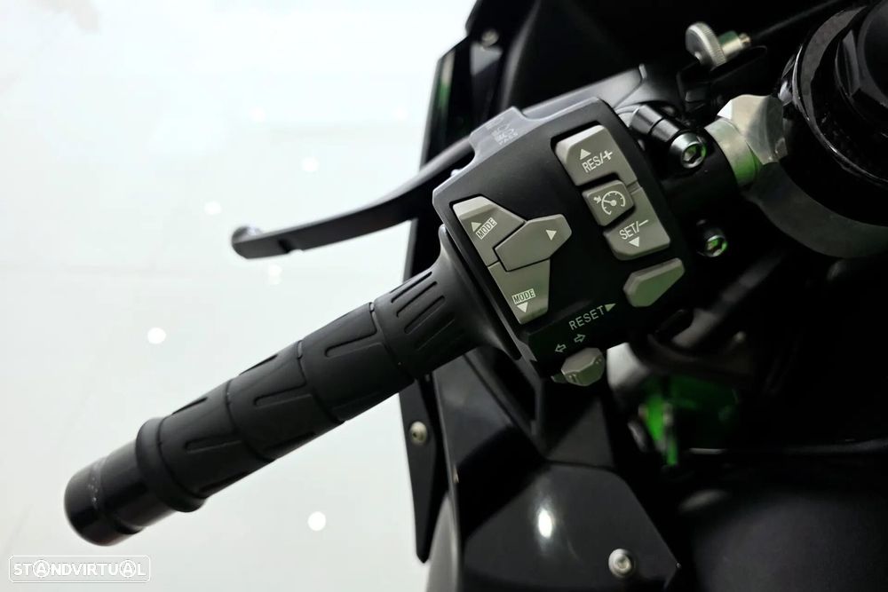 Kawasaki Ninja - 16