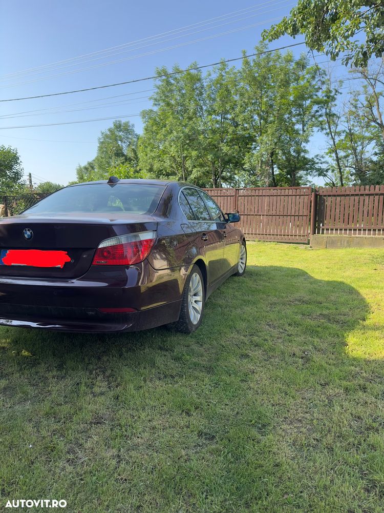 BMW Seria 5 523i - 1
