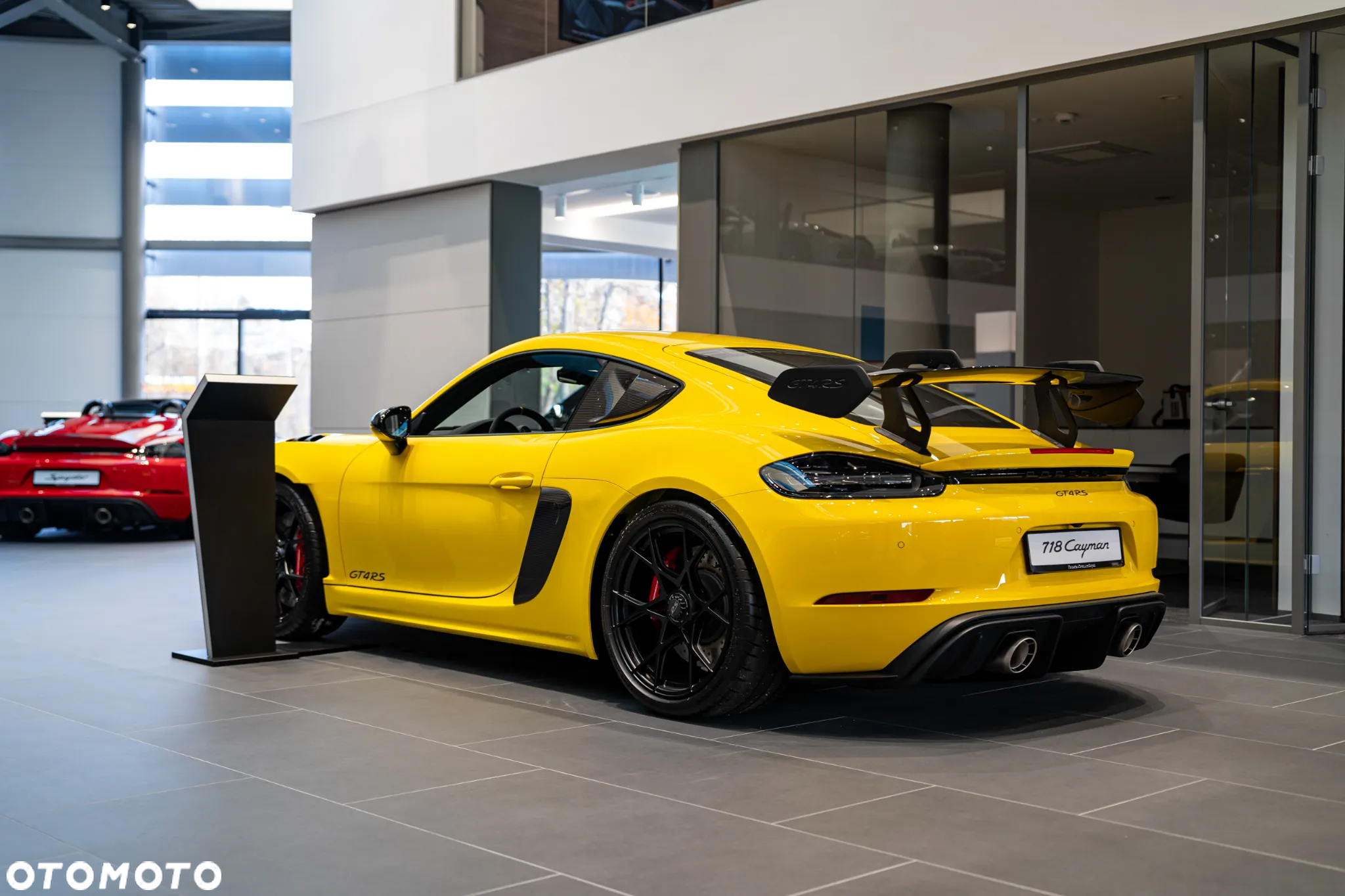 Porsche 718 Cayman GPF GT4 RS PDK - 5