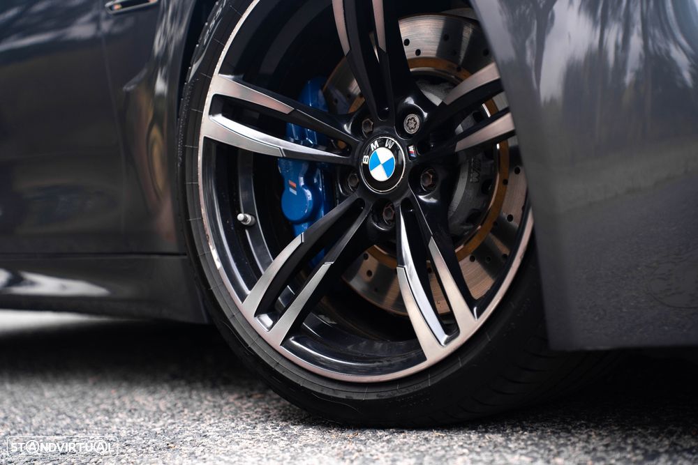 BMW M4 Auto - 27