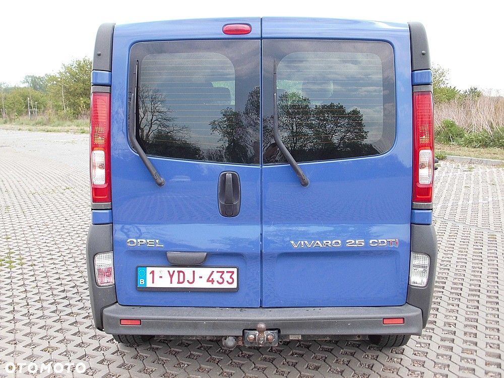 Opel Vivaro - 23