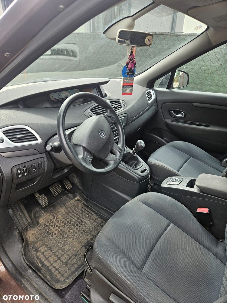 Renault Scenic 1.5 dCi Authentique - 8