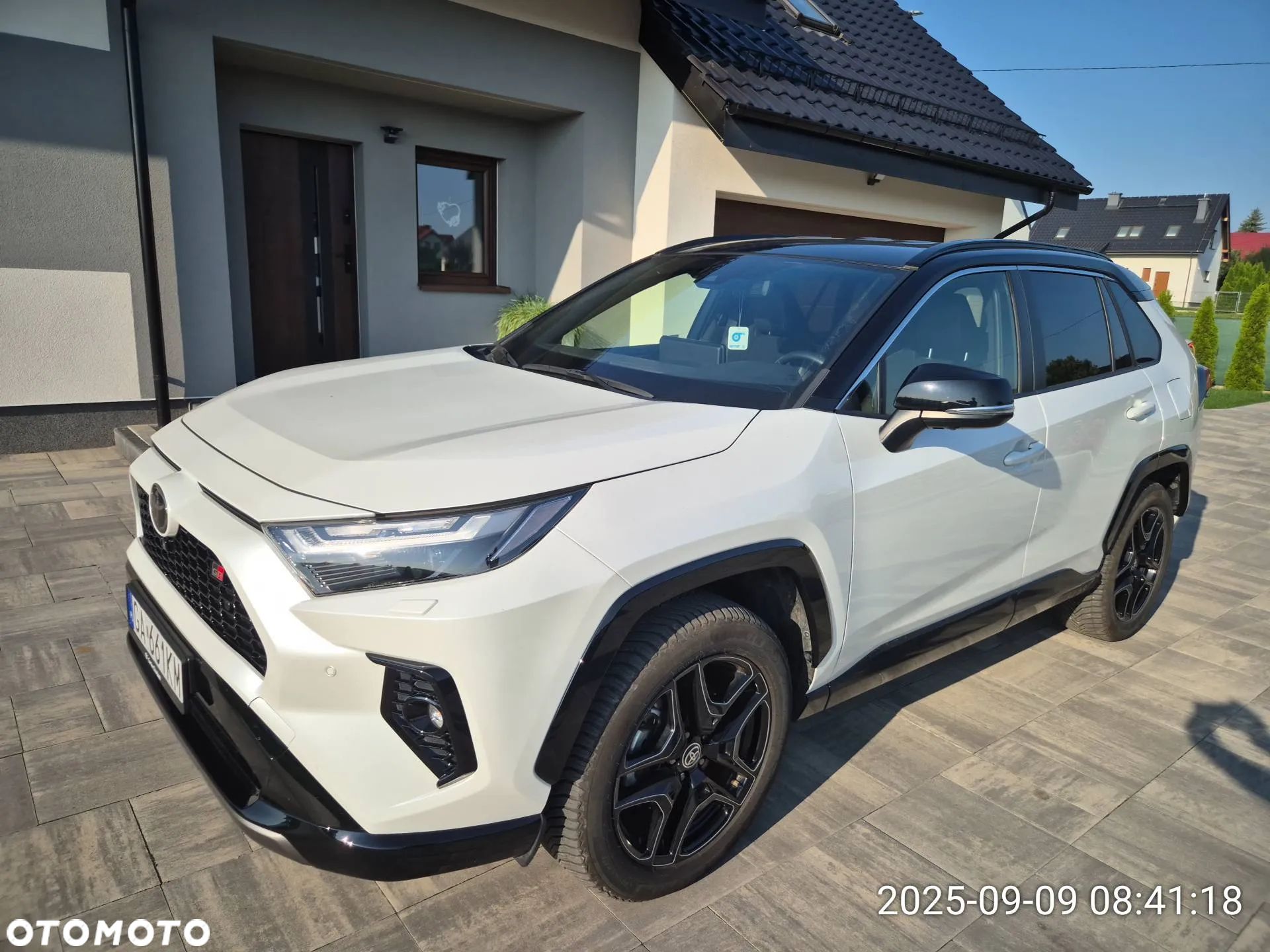Toyota RAV4 - 1