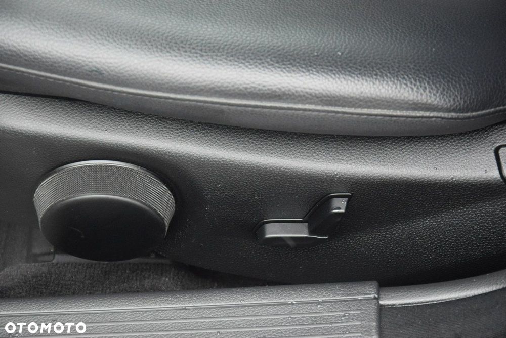 Mercedes-Benz Klasa C - 33