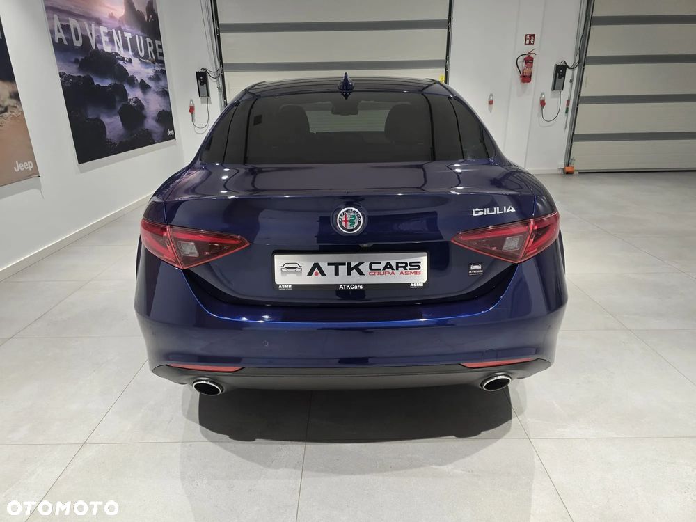 Alfa Romeo Giulia 2.0 Turbo Super - 5
