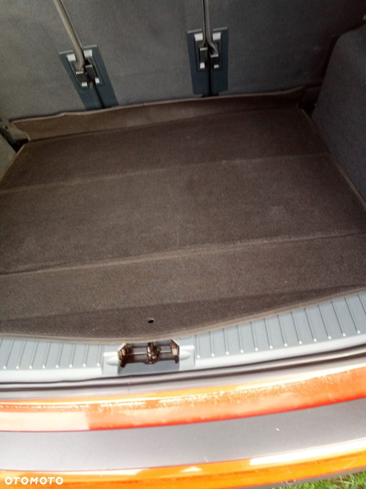 Ford C-MAX 1.6 Trend - 36