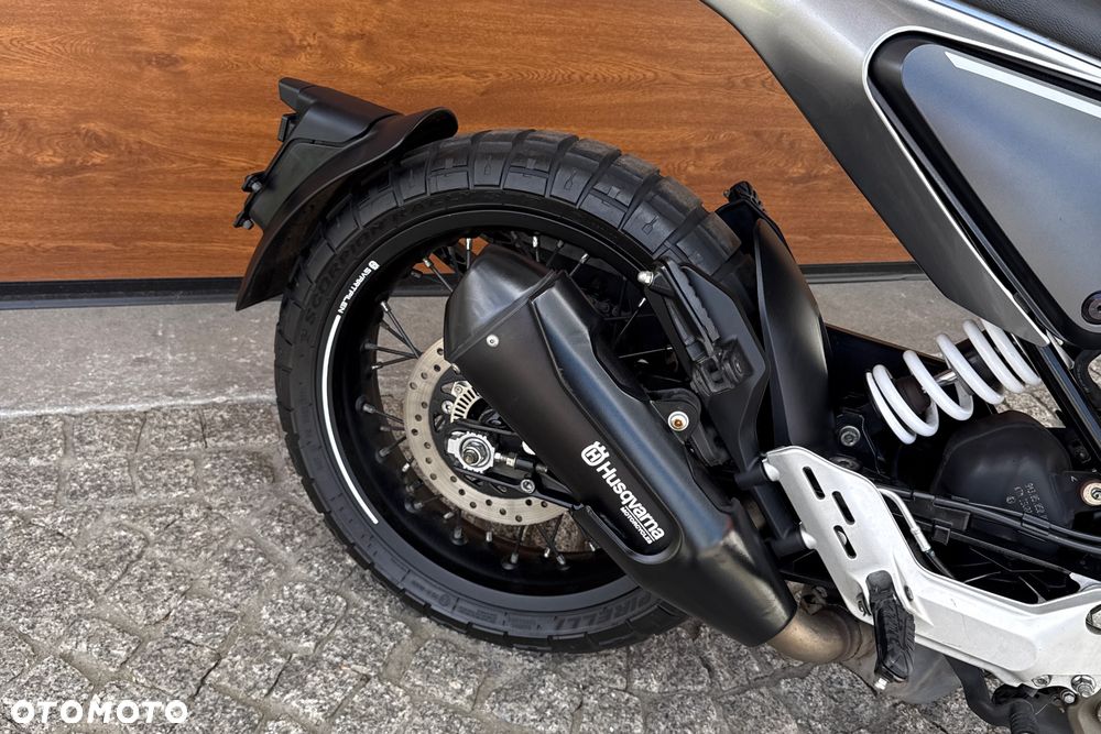 Husqvarna Svartpilen - 8