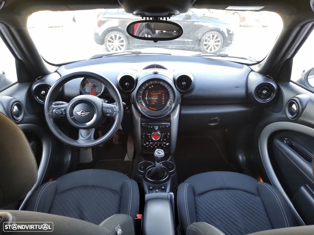 MINI Countryman Cooper D - 16