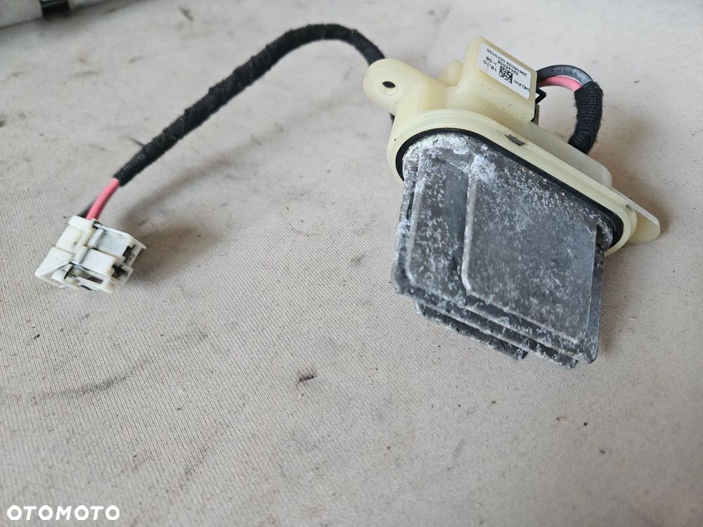 Rezystor opornik dmuchawy Renault Laguna III 2009r Europa ORYGINALNY 52426558 - 5