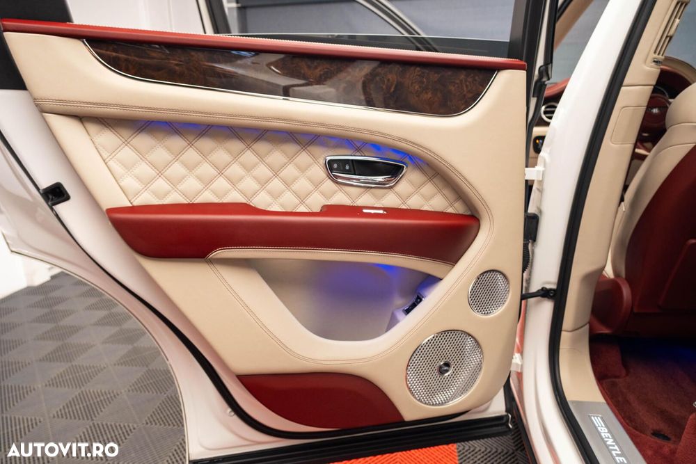 Bentley Bentayga - 29