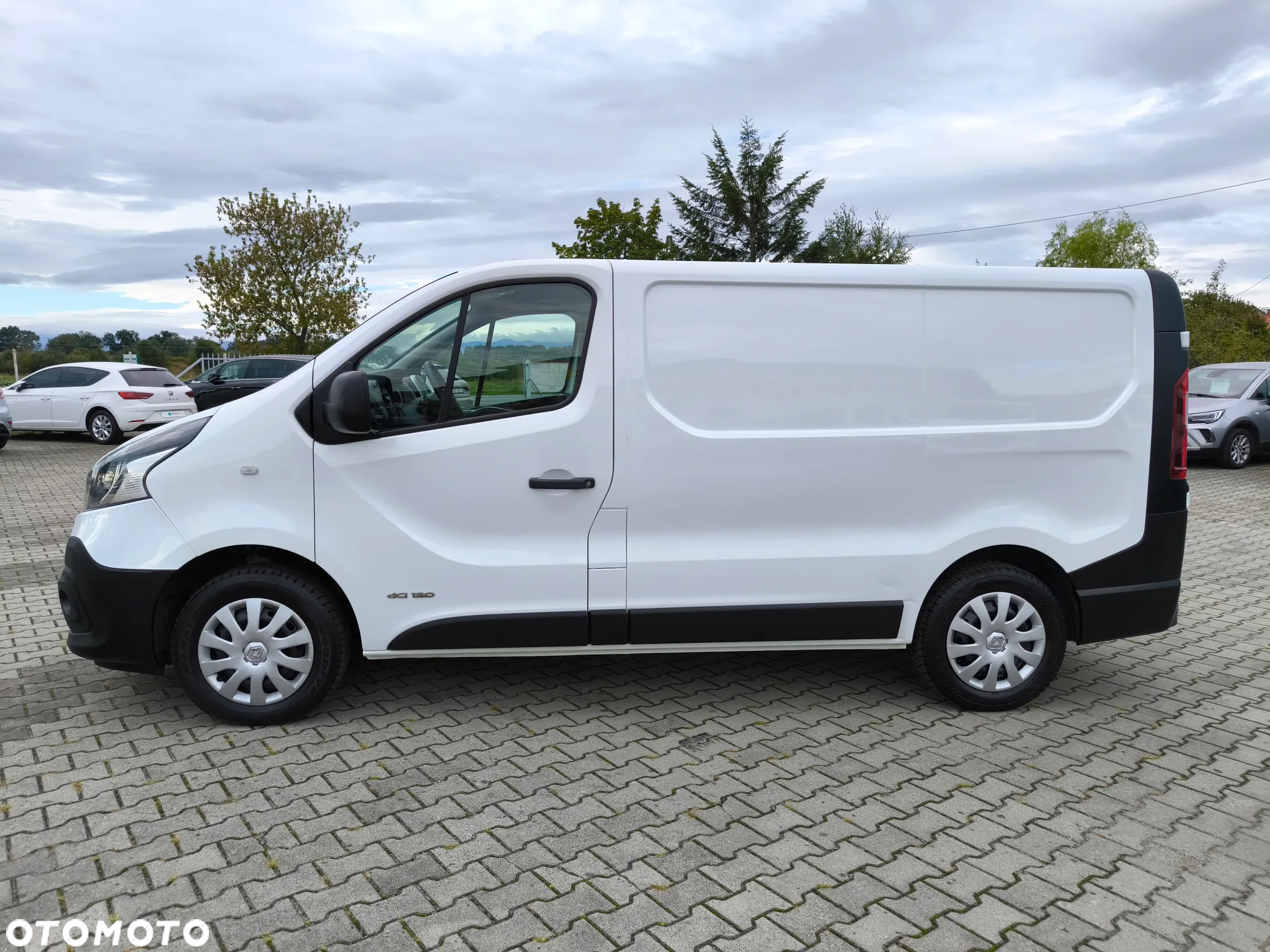 Renault Trafic - 2