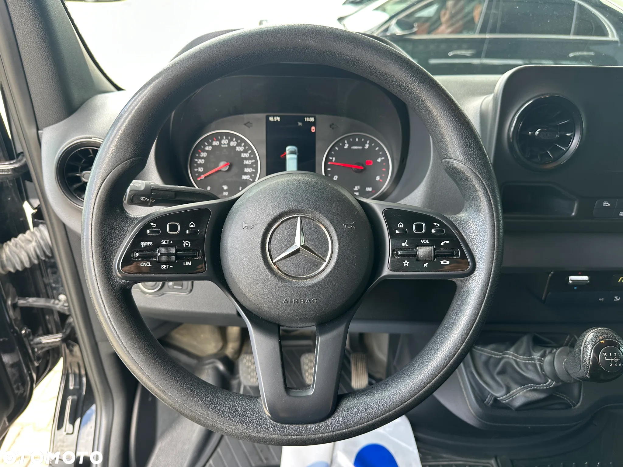 Mercedes-Benz SPRINTER - 10
