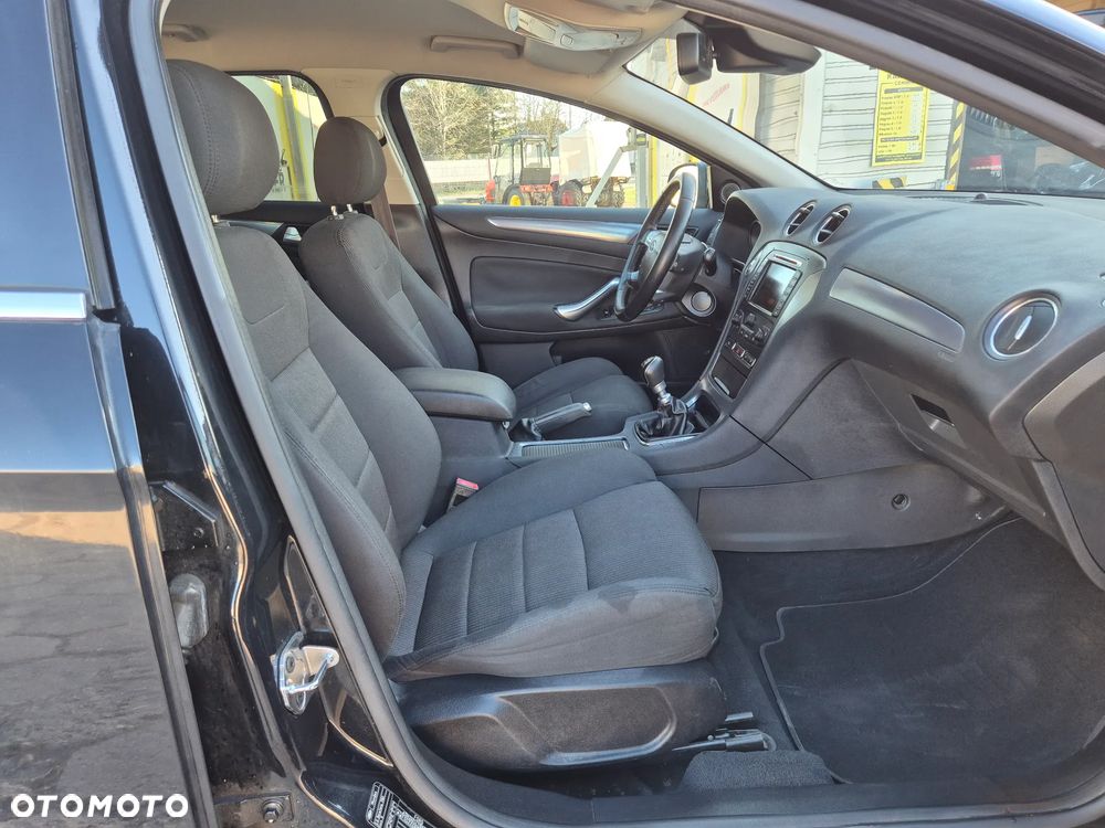 Ford Mondeo 2.0 TDCi Titanium - 23