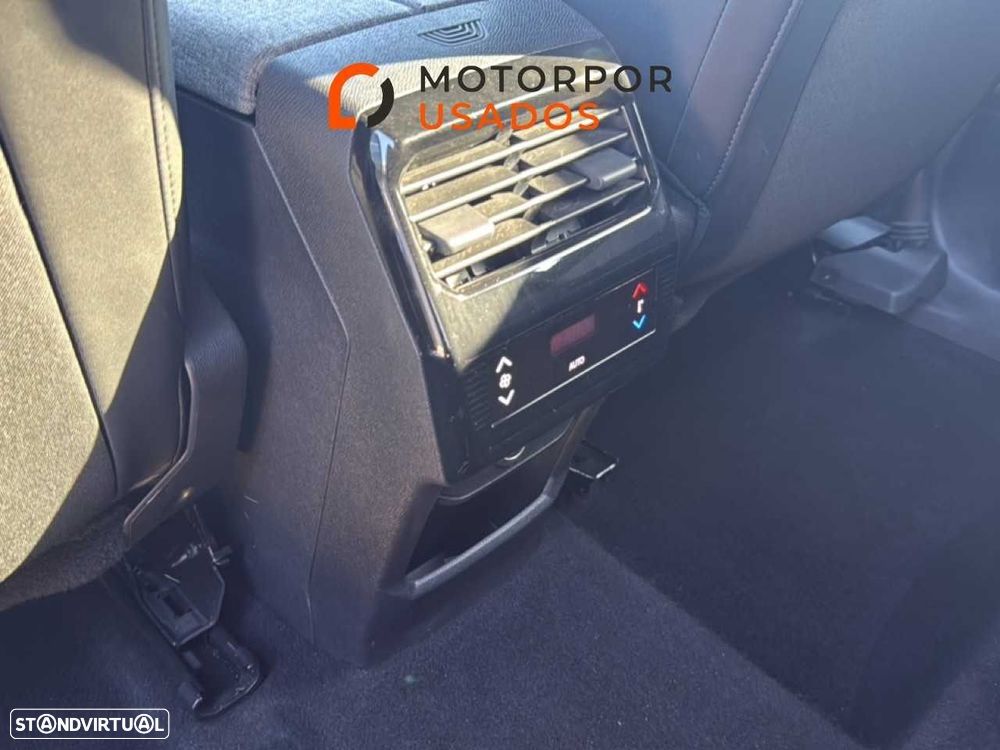 Peugeot 5008 1.2 Hybrid Allure e-DCS6 - 11