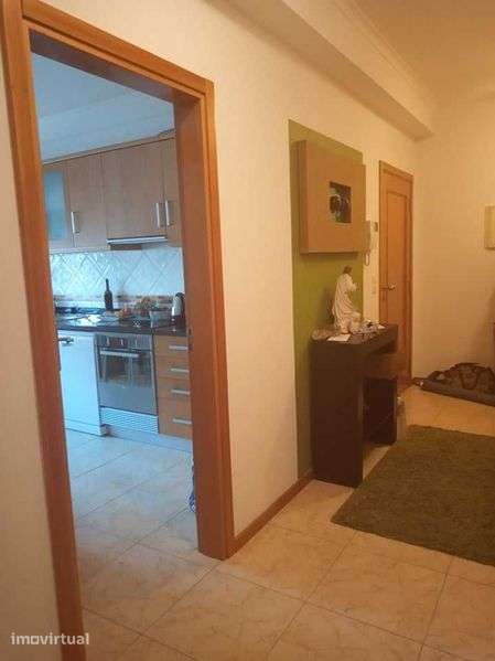Apartamento T1 totalmente mobilado - Grande imagem: 2/7