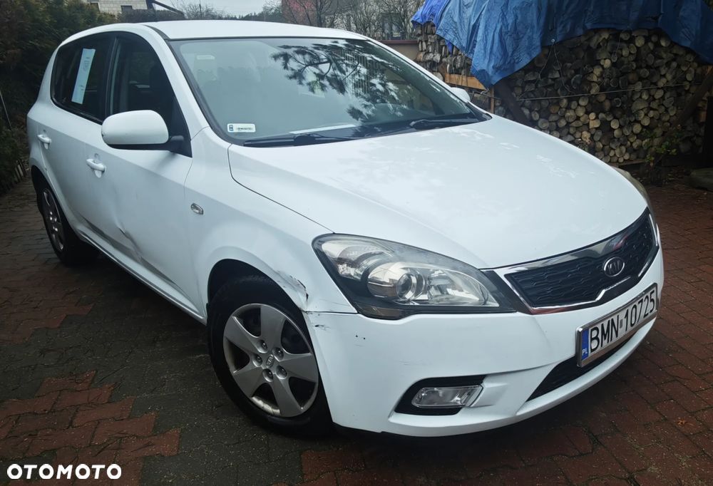 Kia Ceed 1.6 Crdi S Euro2012 - 14