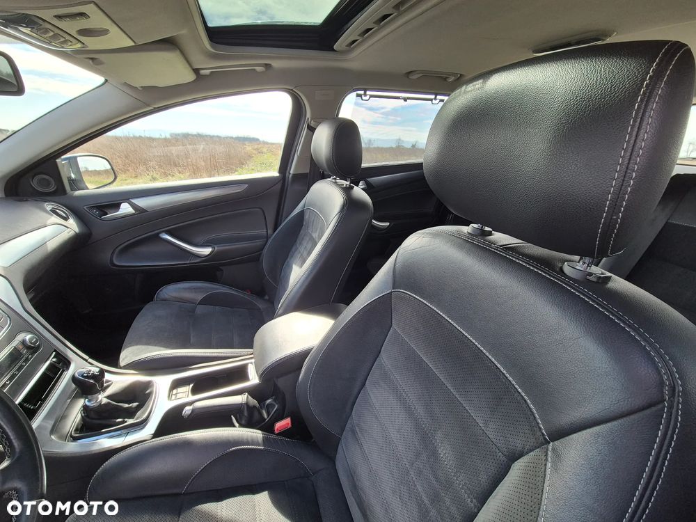 Ford Mondeo 2.0 TDCi Titanium S - 17