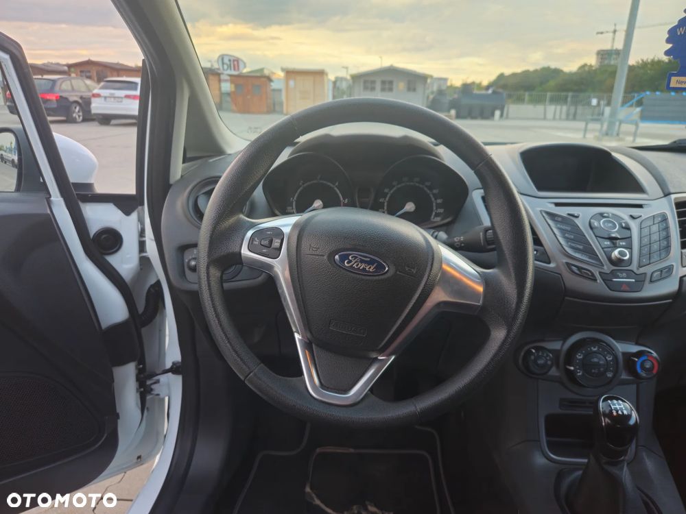 Ford Fiesta 1.5 TDCi SYNC Edition - 8