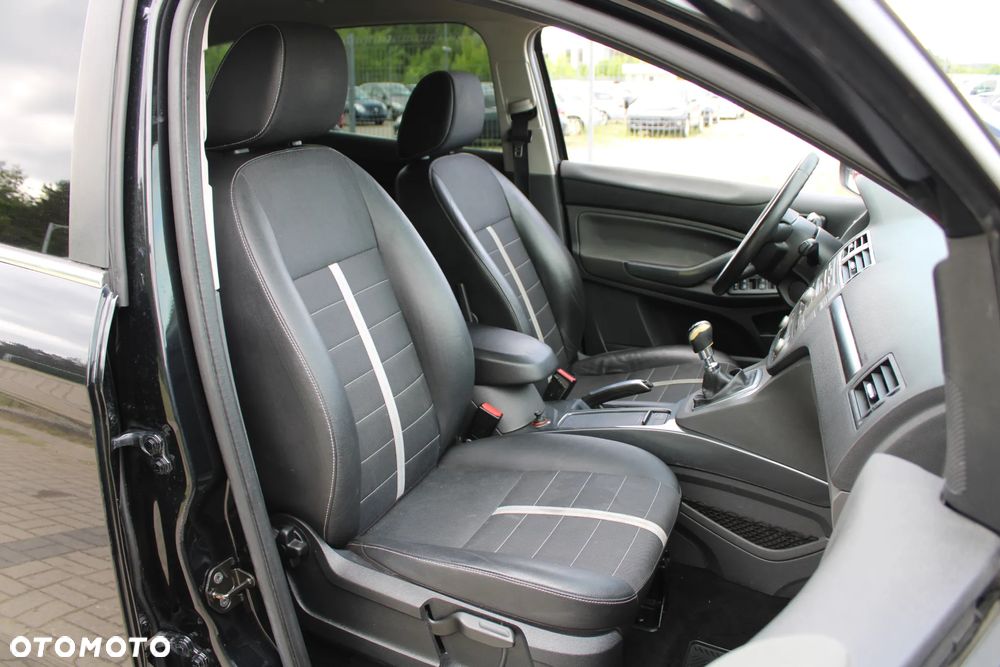Ford Kuga - 26