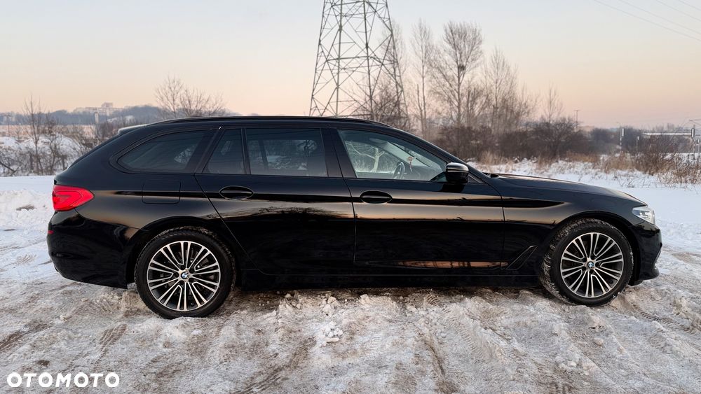 BMW Seria 5 518d Business Edition sport - 4
