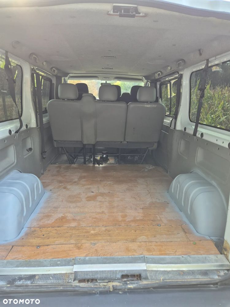 Opel Vivaro - 12