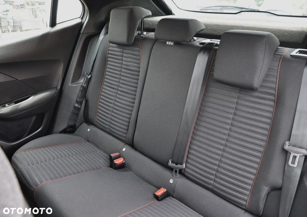 Peugeot 2008 1.5 BlueHDi Active S&S - 16