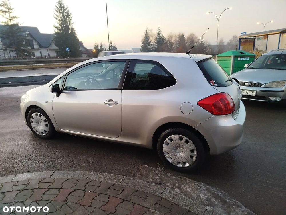 Toyota Auris 2.0 D-4D Sol - 5