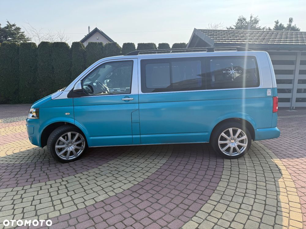 Volkswagen Multivan - 10