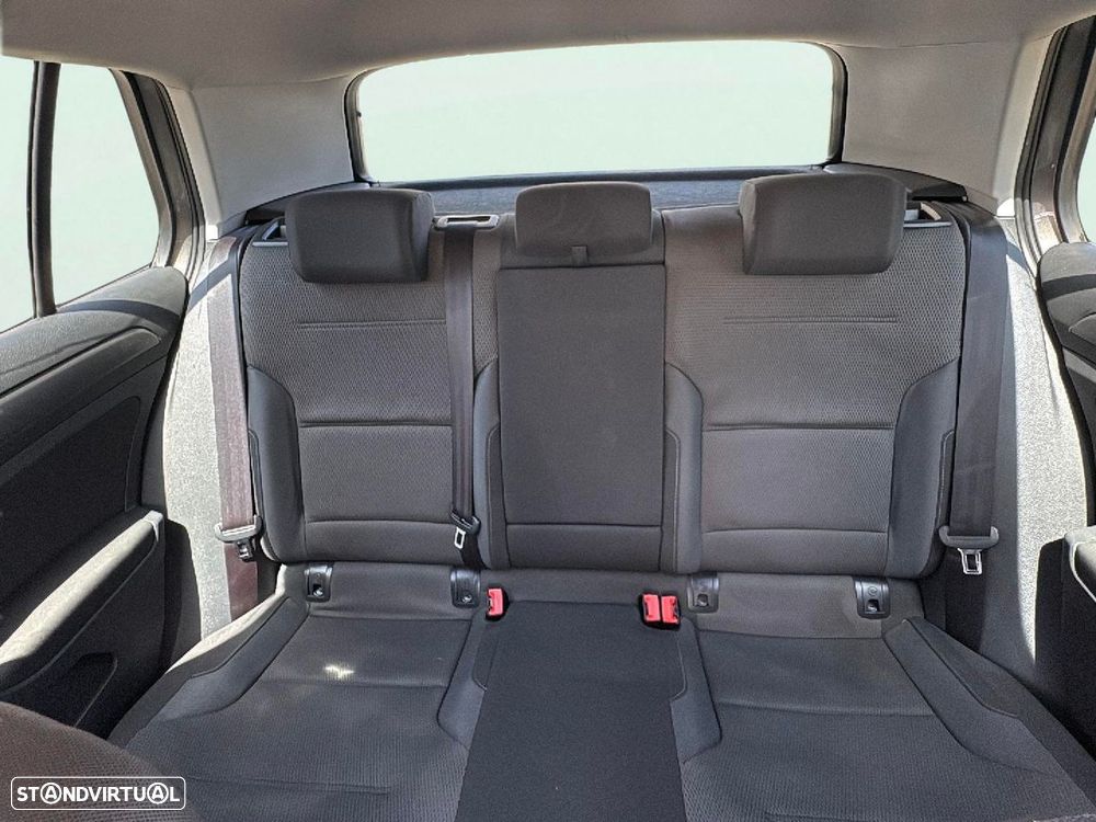 VW Golf 1.6 TDi BlueMotion Trendline - 12