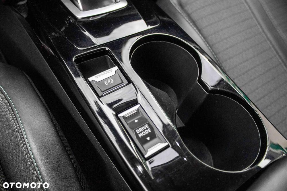 Peugeot 2008 1.2 PureTech GT S&S EAT8 - 22