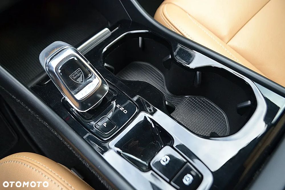Volvo XC 40 D3 SCR AWD Inscription - 25