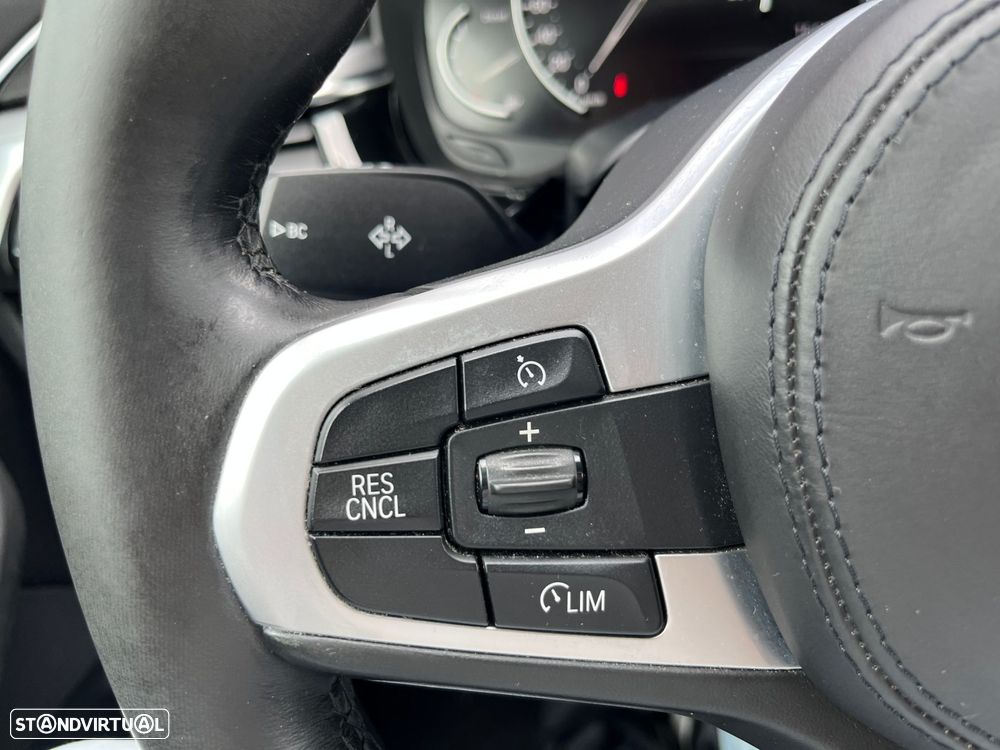 BMW 520 d Line Luxury Auto - 35