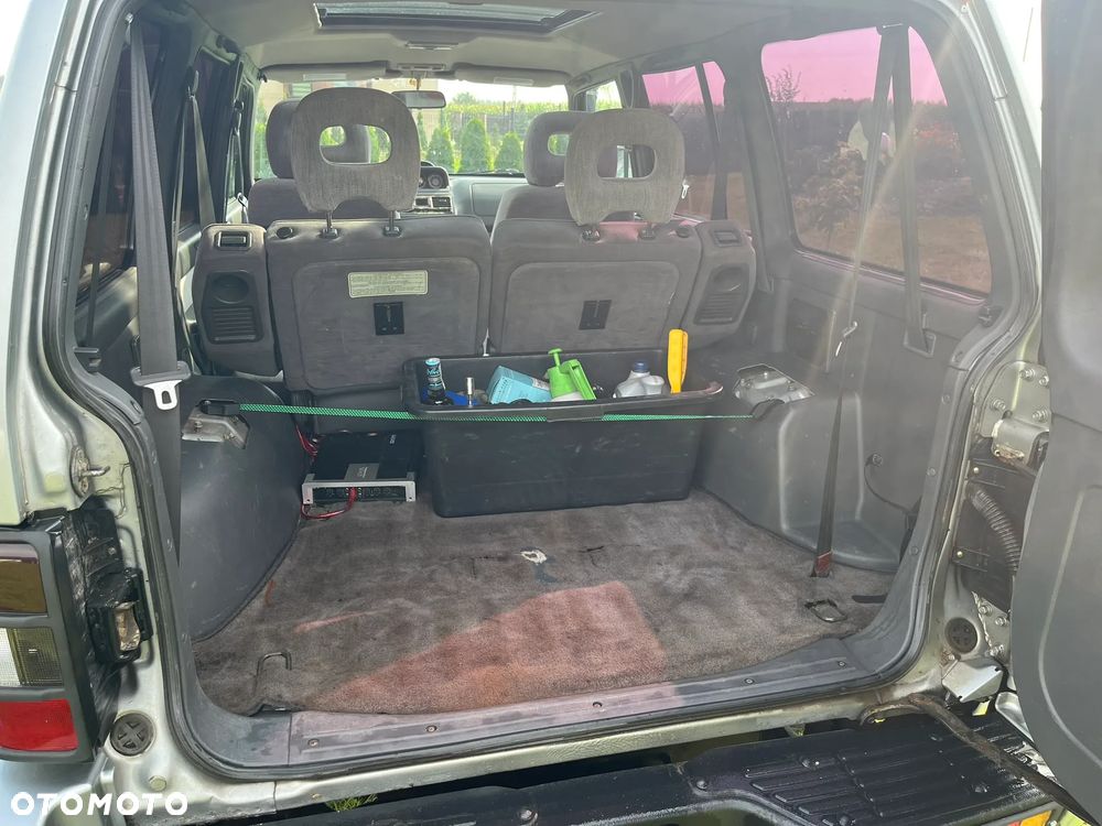 Mitsubishi Pajero - 9
