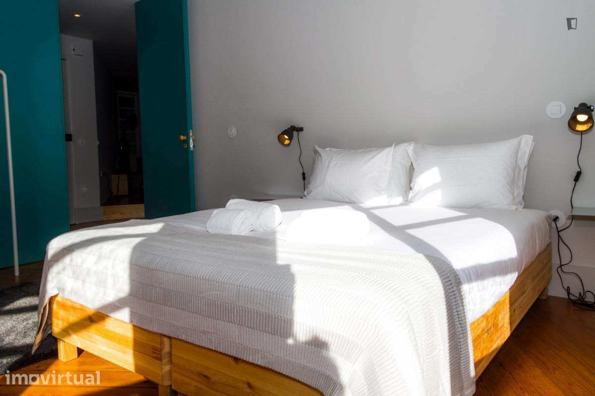 Apartamento com 3 quartos - localizado em Santo Ildefonso Porto - Grande imagem: 2/17