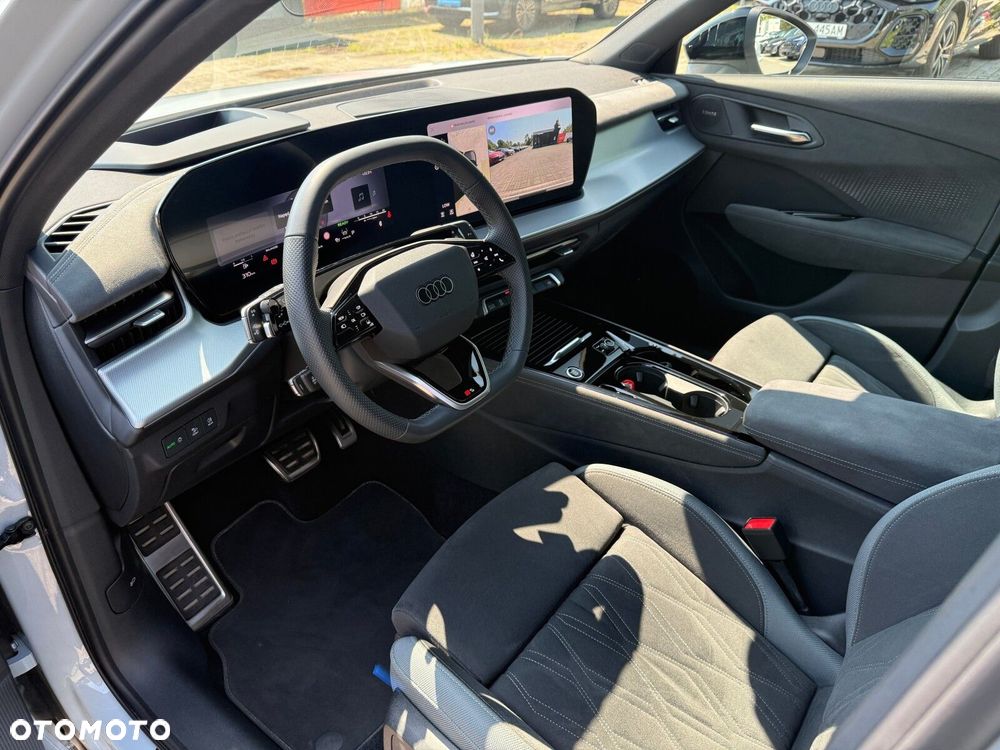 Audi Q3 Sportback - 13