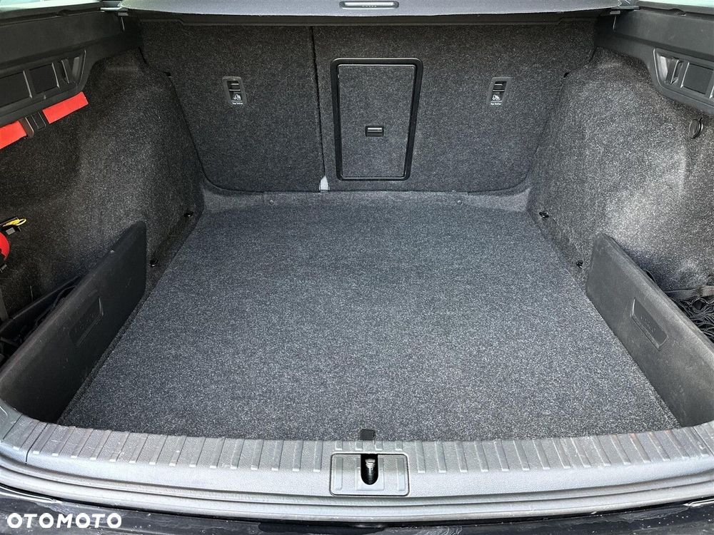 Skoda Octavia 1.5 TSI Selection - 11