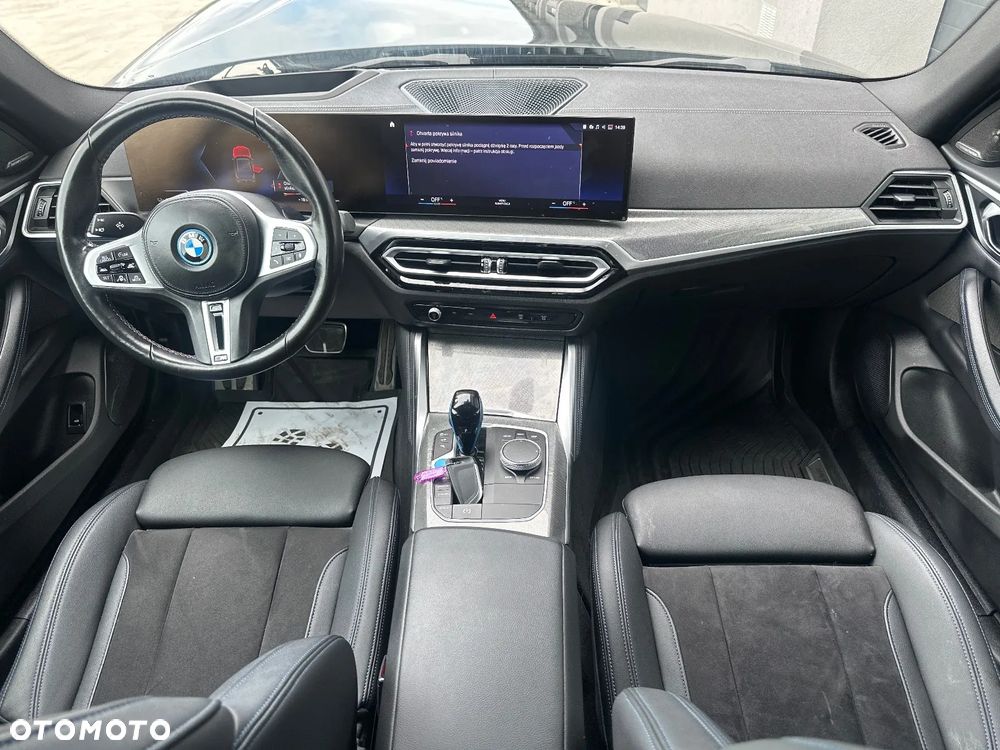 BMW i4 - 21