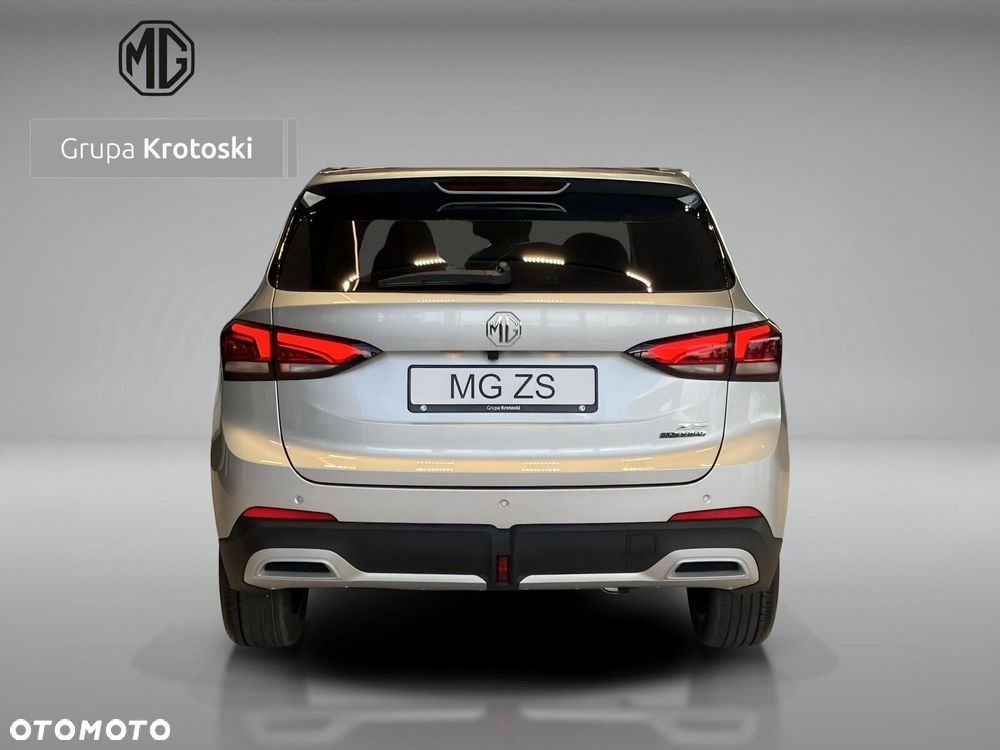 MG ZS Hybrid+ - 6